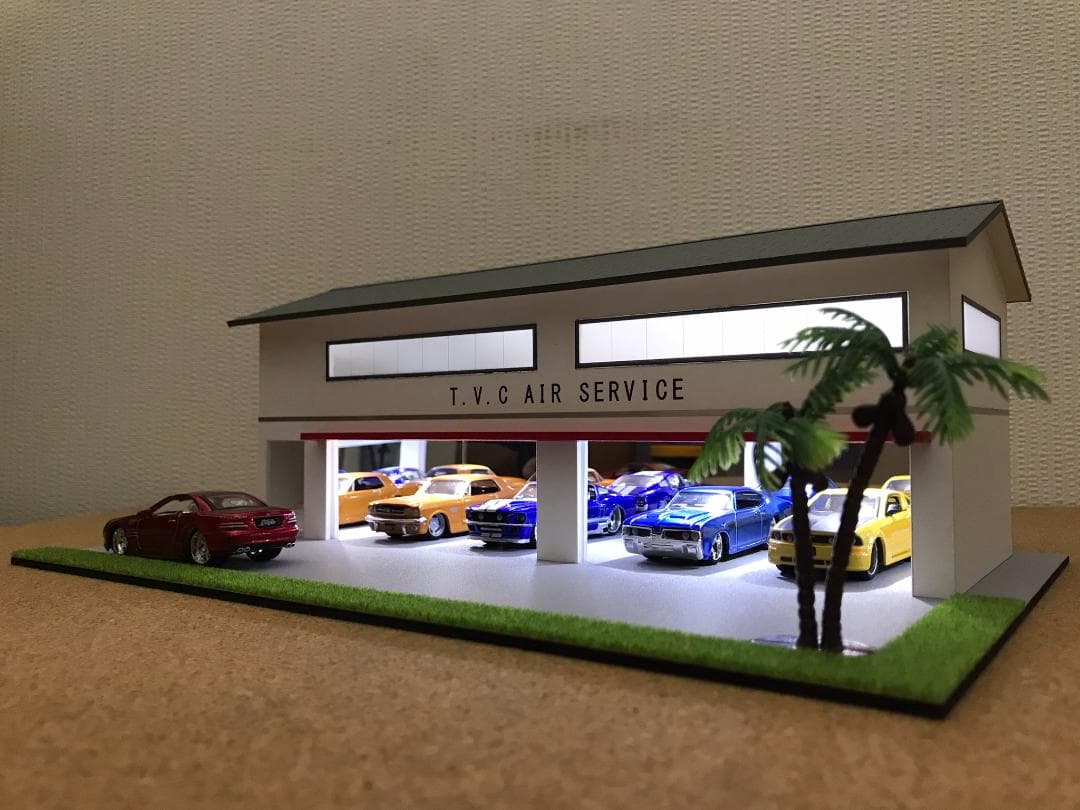 ミニカージオラマ：1/64 世田谷ベースタイプガレージ／年末SALE！