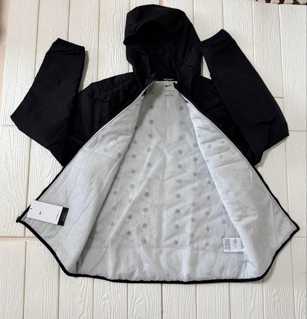 ナイキ ランニングジャケット　中綿ジャケット　メンズ　Ｌ　黒　ランニングウェア