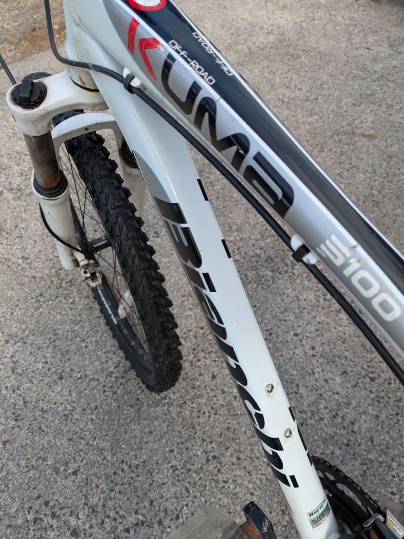 Bianchi Kuma ホワイト 26インチ MTB