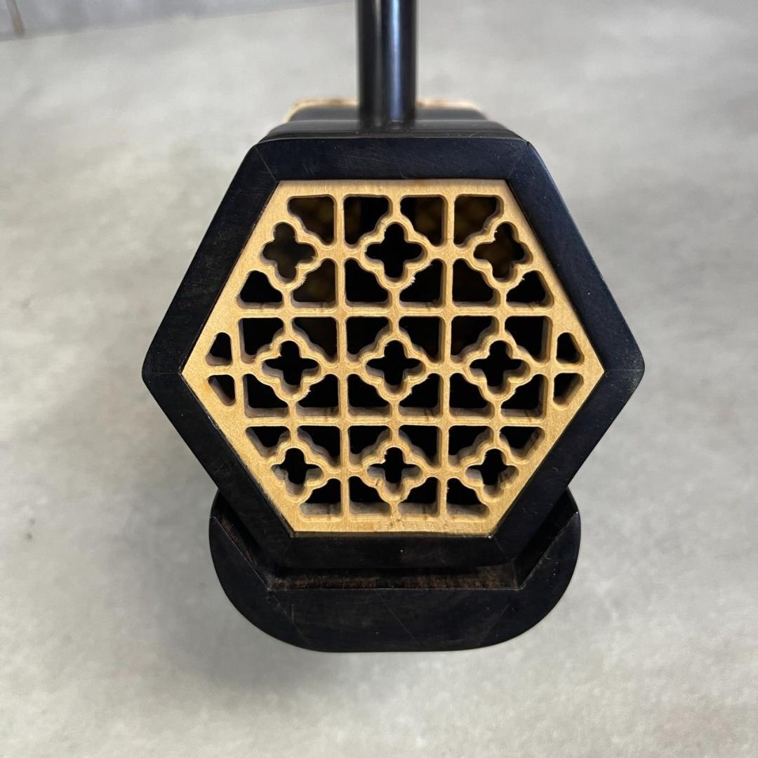 希少　萬其興 製　龍胡堂　蘇州二胡　柳城碧藍煙外染　べっ甲　彫刻絵