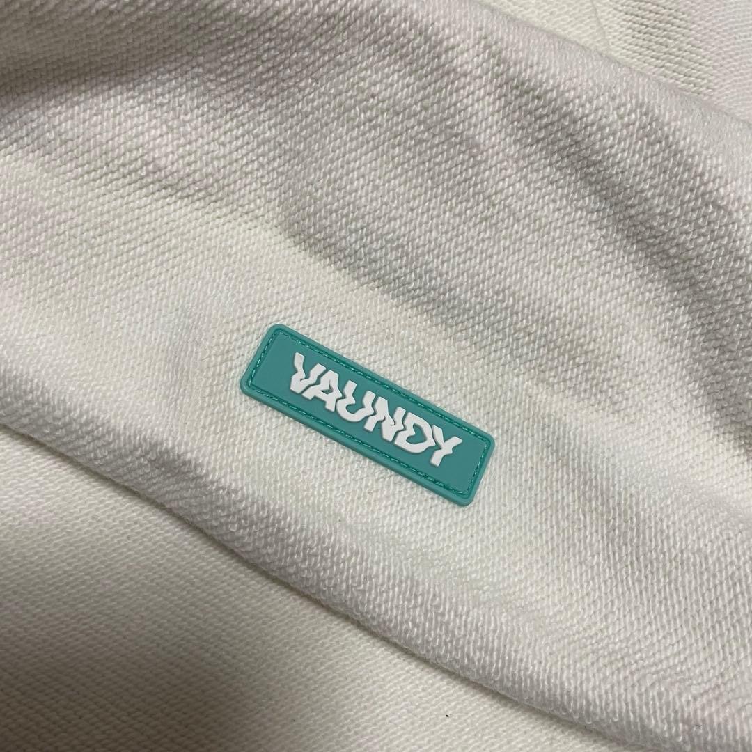 VAUNDY FUSION パーカー