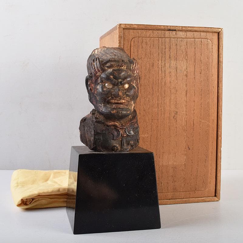 仏教美術　彩色木彫　玉眼入　十二神将像　仏像　木製台・時代箱付　G　R9231