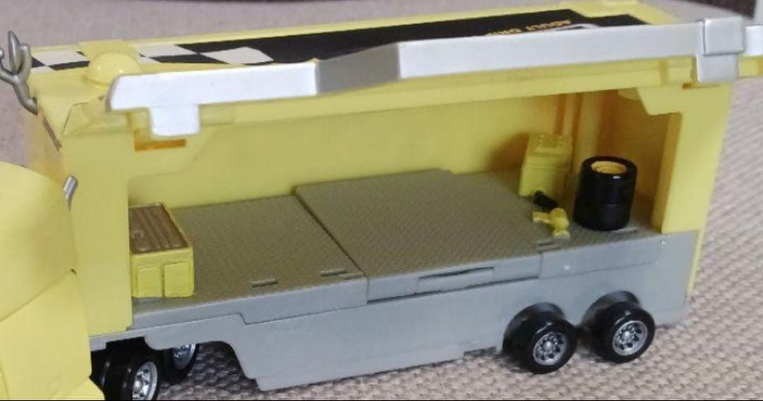 マテル　カーズ　リークレス52 ハウラーとピティセット