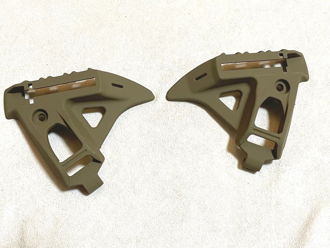 CERADYNE【米軍】最新型戦闘用IHPSヘルメット　アクセサリーレールキット