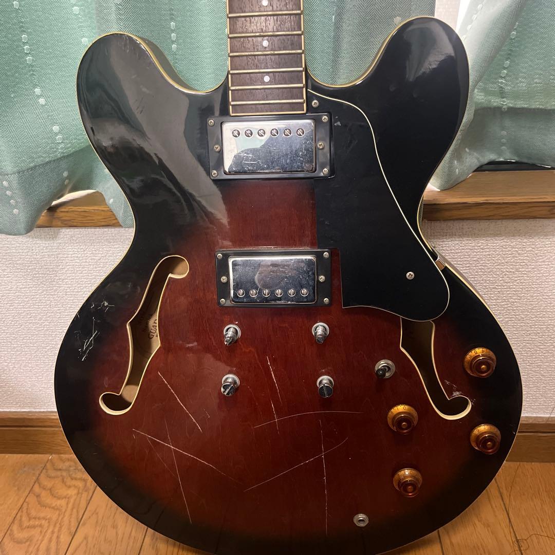 エレキギター フロイドローズ搭載