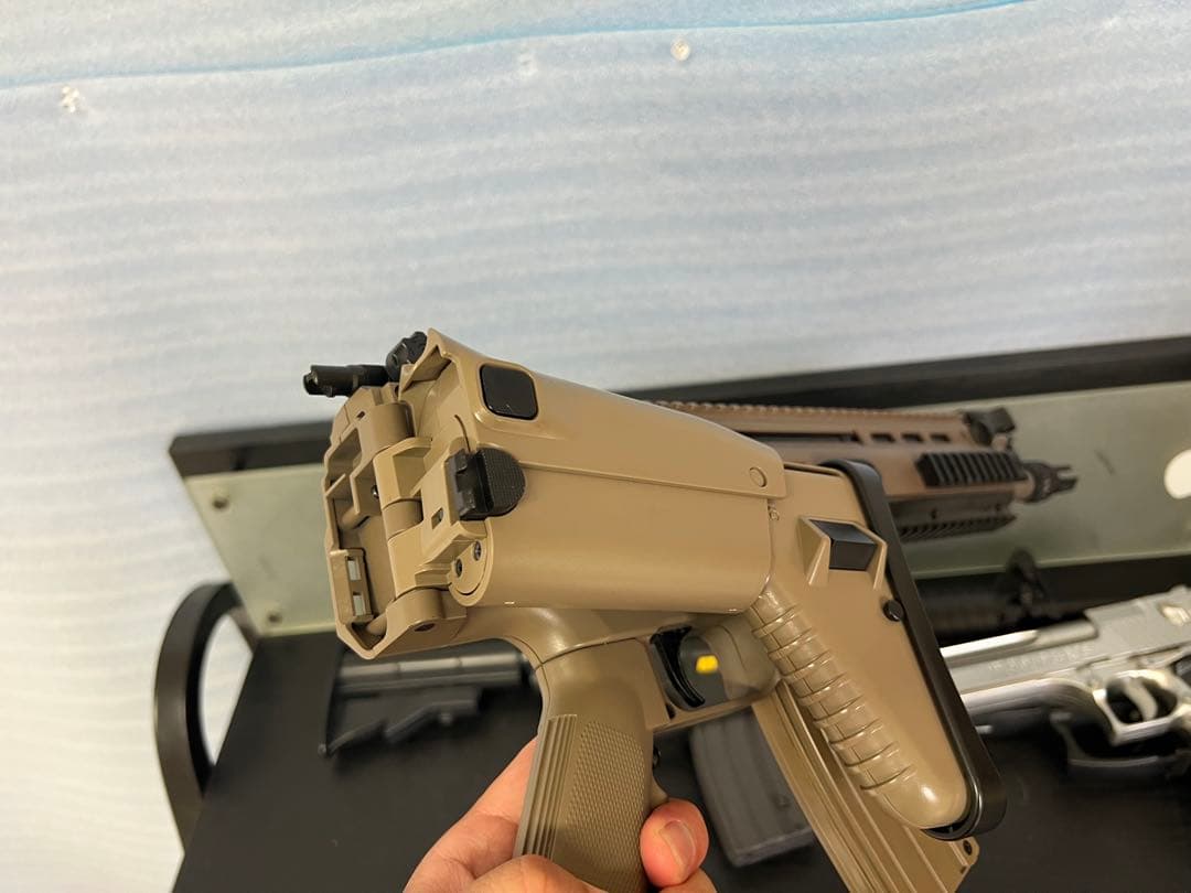 エアガン　4個セット　2つマガジンなし