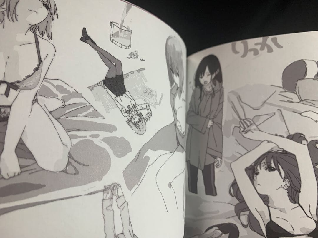 J34 コミケ95 グリッドマンAAAA RRRR 公式　画集　同人誌　レア！