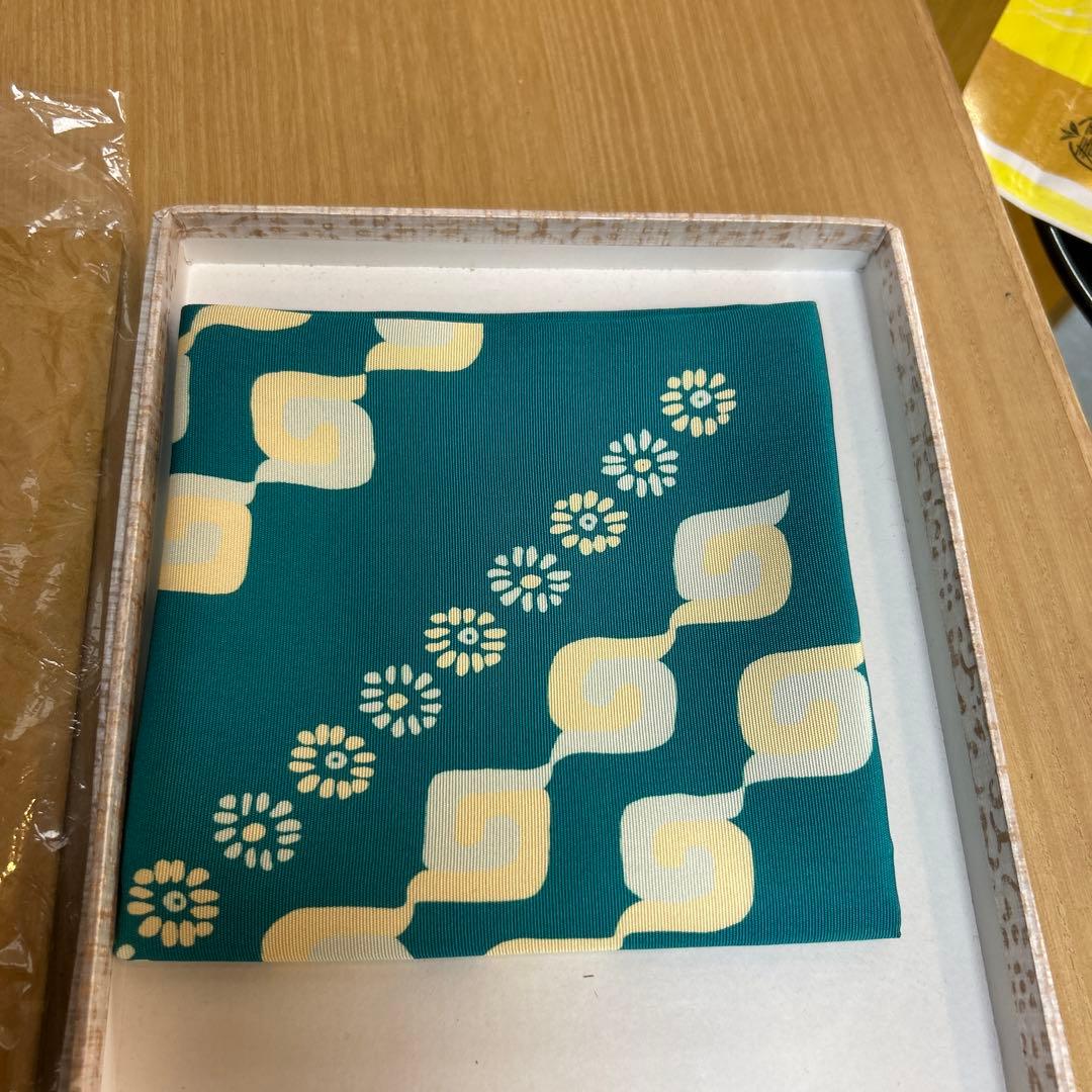 土田友湖作　巳ツナギ帛紗