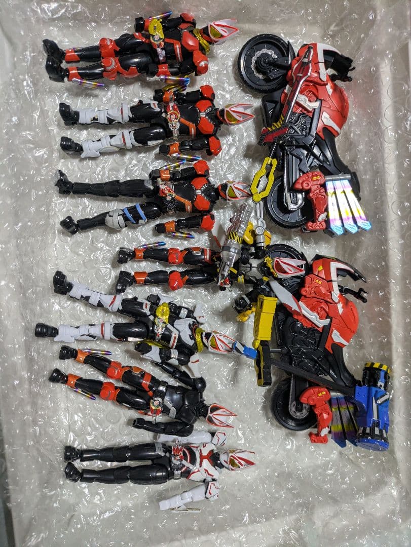 2月中限定出品装動ギーツ75体まとめ売りセット