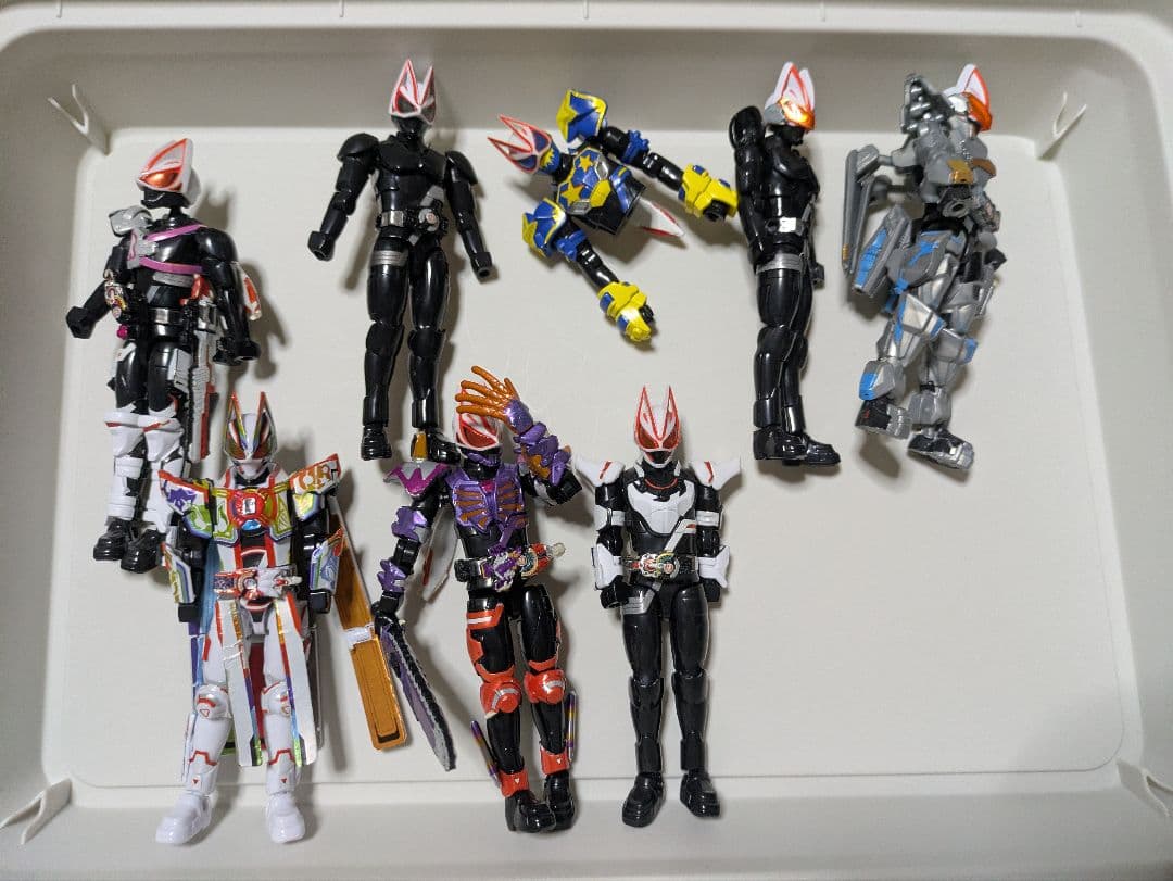 2月中限定出品装動ギーツ75体まとめ売りセット