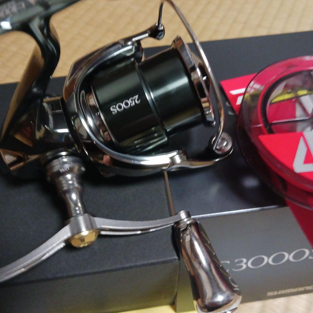 シマノ22ステラ C3000SDHG　リブレハンドル付き