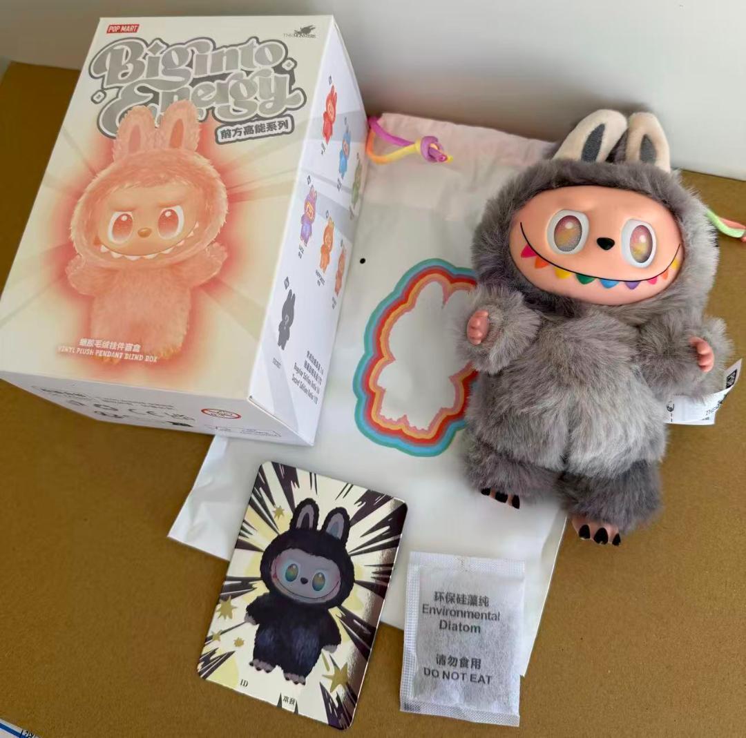 ム*ク様 【正規品】限定 300円 から ラブブ　エナジー　シークレット 可愛い