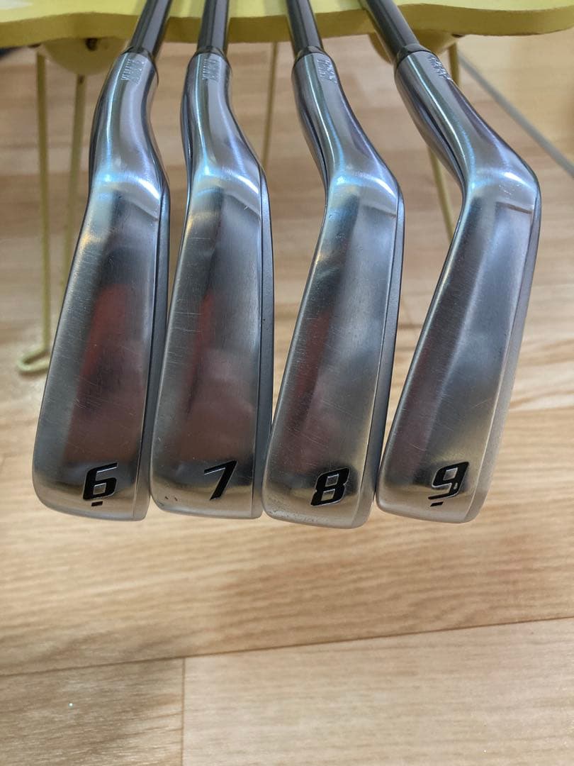 RMX220アイアンTMX-520iカーボンシャフト4本セット