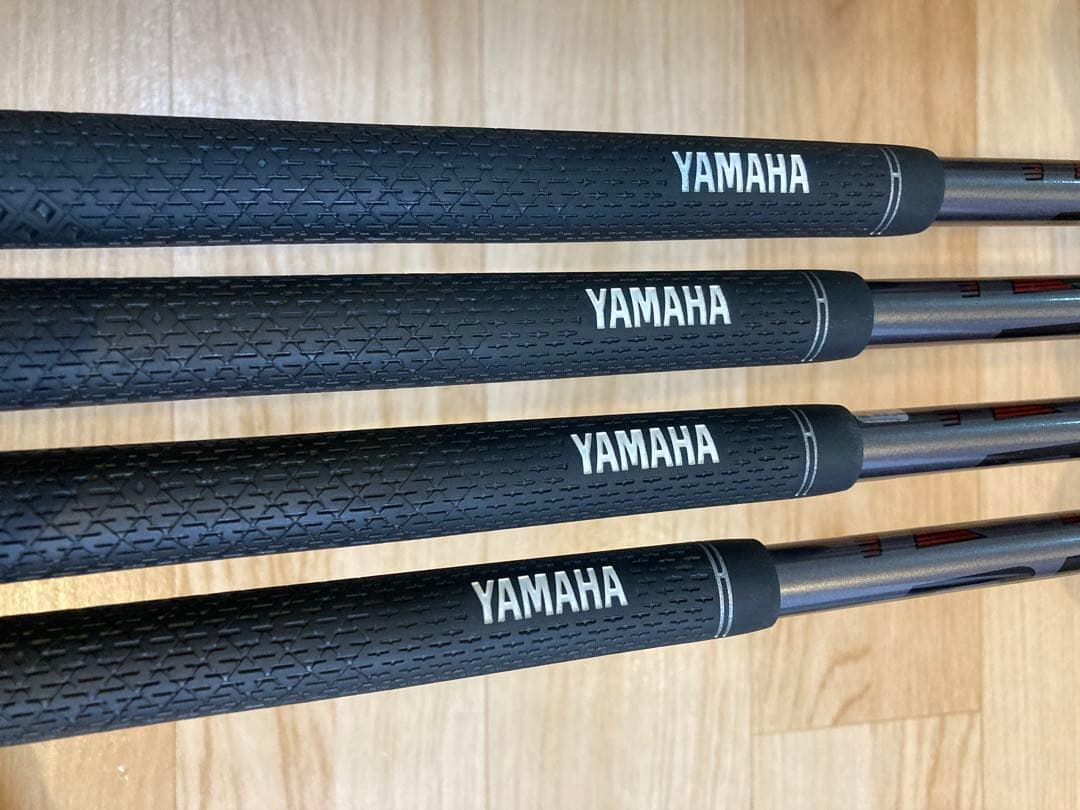 RMX220アイアンTMX-520iカーボンシャフト4本セット