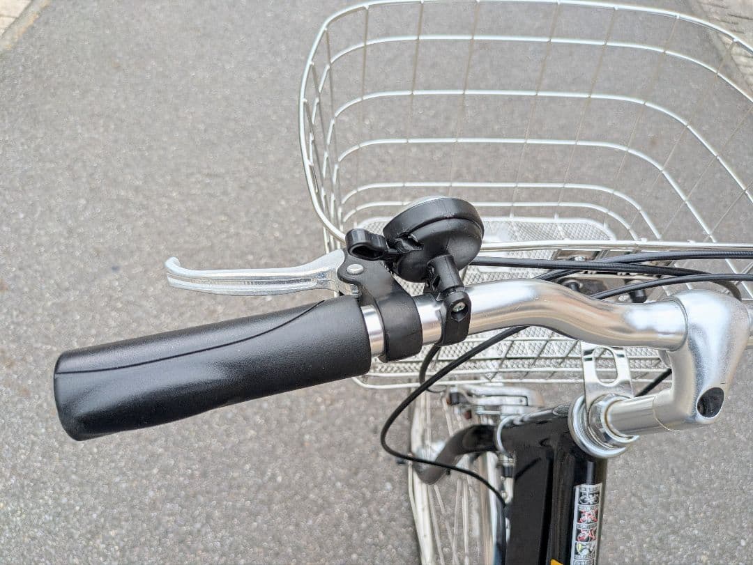 シティタイプ27インチ自転車ベルト式オートライト付ブラック美品、取説、カギ2本付