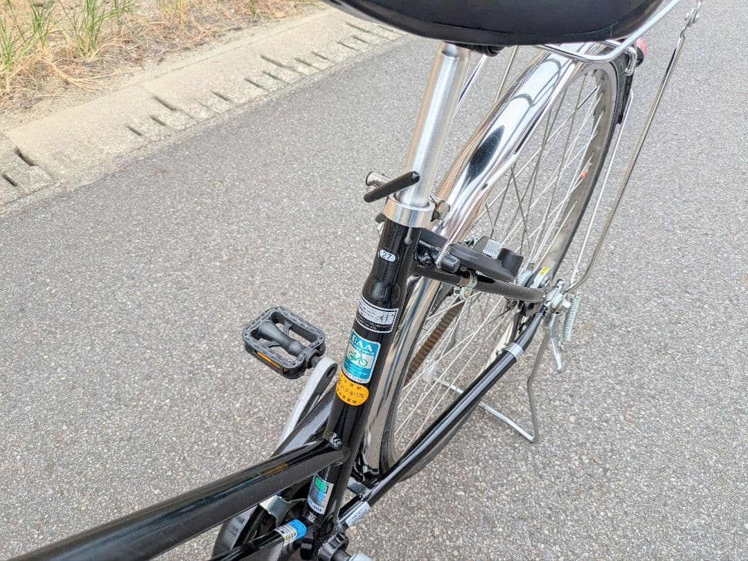 シティタイプ27インチ自転車ベルト式オートライト付ブラック美品、取説、カギ2本付