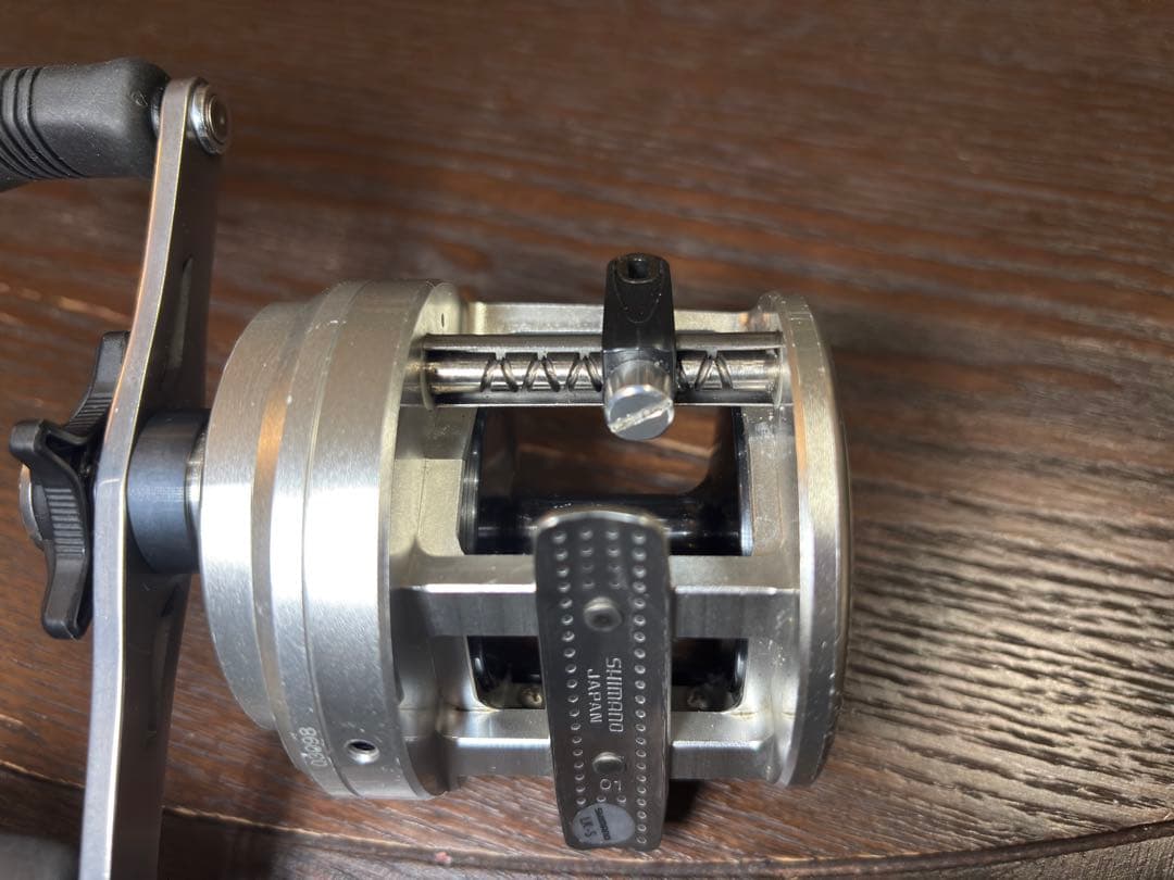 シマノ　13カルカッタ　400【ヘッジホッグスタジオベアリングチューン】