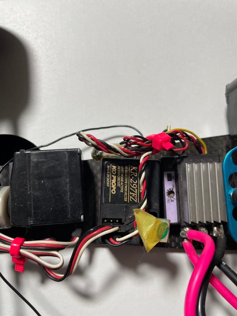 f103 1/10 ラジコン マクラーレン mp4/4 +ヘルメット