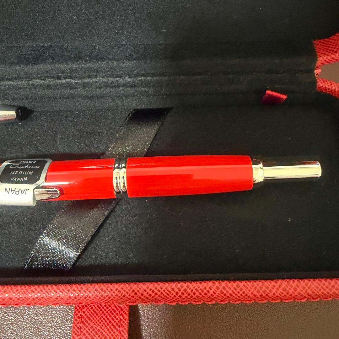 パイロット キャップレス 2009限定 レッド 万年筆
