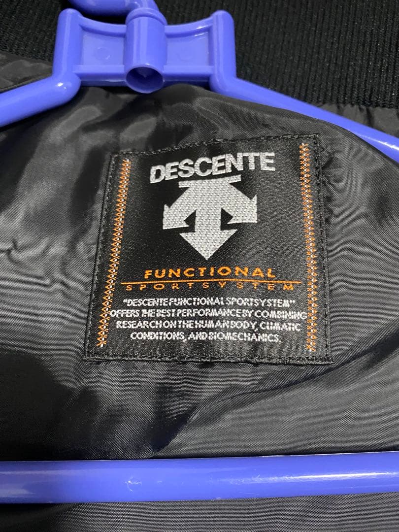 阪神タイガース DESCENTE 虎刺繍ジャケット 黒 新品 未使用