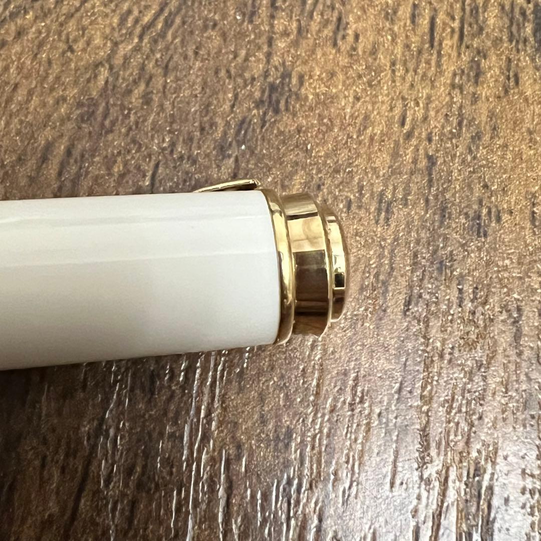 ペリカン　スーべレーンM600 バイオレットホワイト