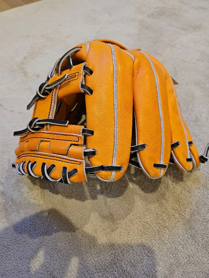 極美品　定価55000円　アレグリア　内野　グローブ　型付け済み