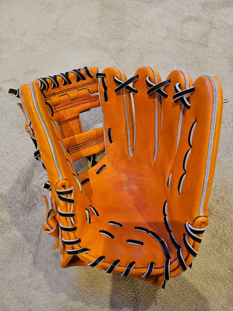 極美品　定価55000円　アレグリア　内野　グローブ　型付け済み