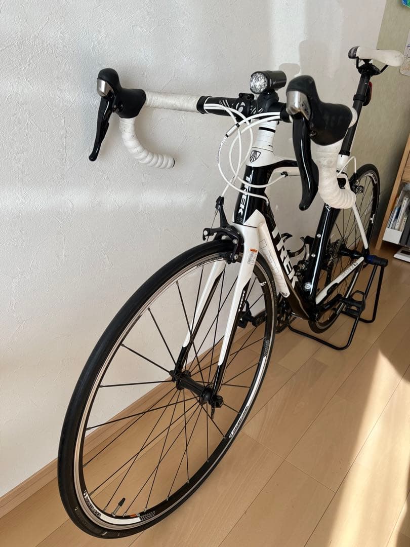 mokeです　TREK Madone4.3 カーボン