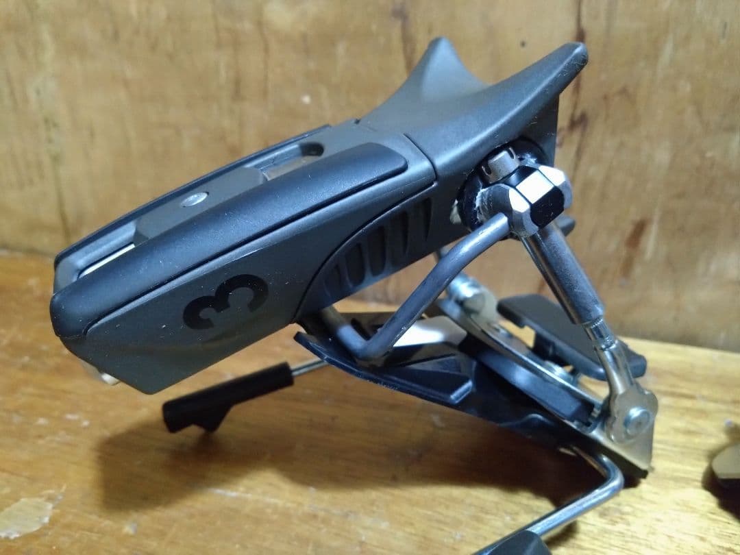 新品未使用★最新カラーLOOK PIVOT2.0Blackl13国内正規