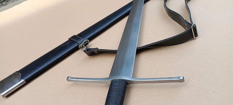 マンガン鋼西洋剣 古兵器 武具　刀装具　日本刀　模造刀 居合刀