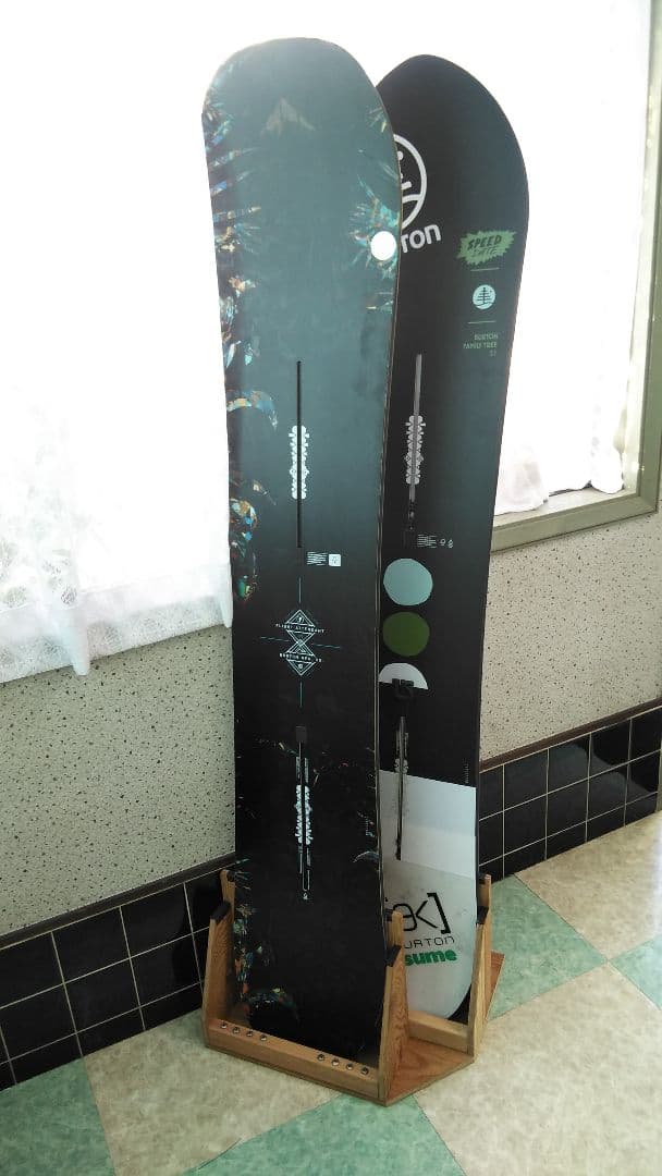 スノーボードスタンドラック　2本用、左側用