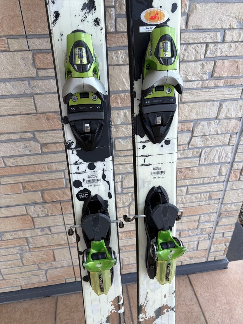 ロシニョール スクラッチブリゲードバックカントリー板