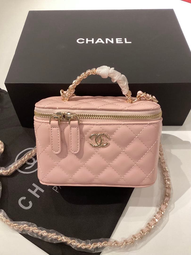シャネル　ラインストーンハンドルバニティチェーンショルダーピンク　ノベルティ