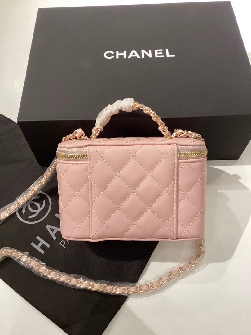 シャネル　ラインストーンハンドルバニティチェーンショルダーピンク　ノベルティ