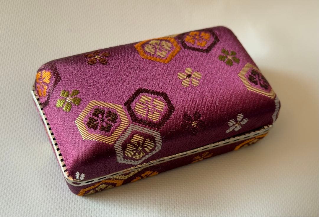 三味線　動物皮　良コンディション　堅牢トランクケース付　フルセット