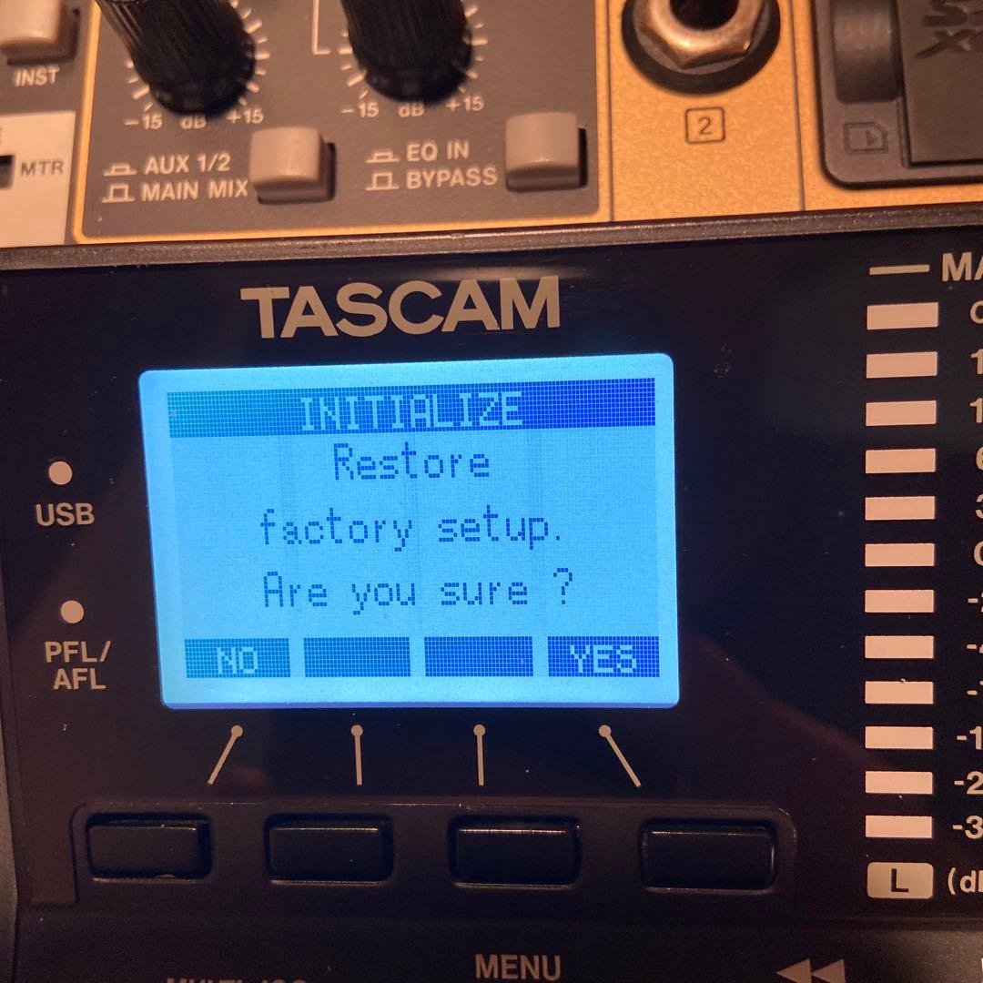 TASCAM Model12 ミキサー オーディオインターフェイス