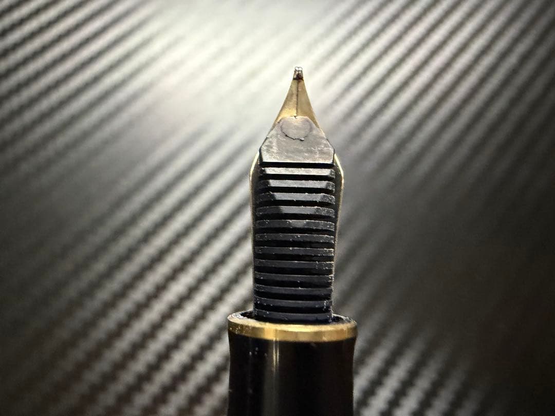 希少 未使用に近い ペリカン スーベレーン M300 ブラック F 細字