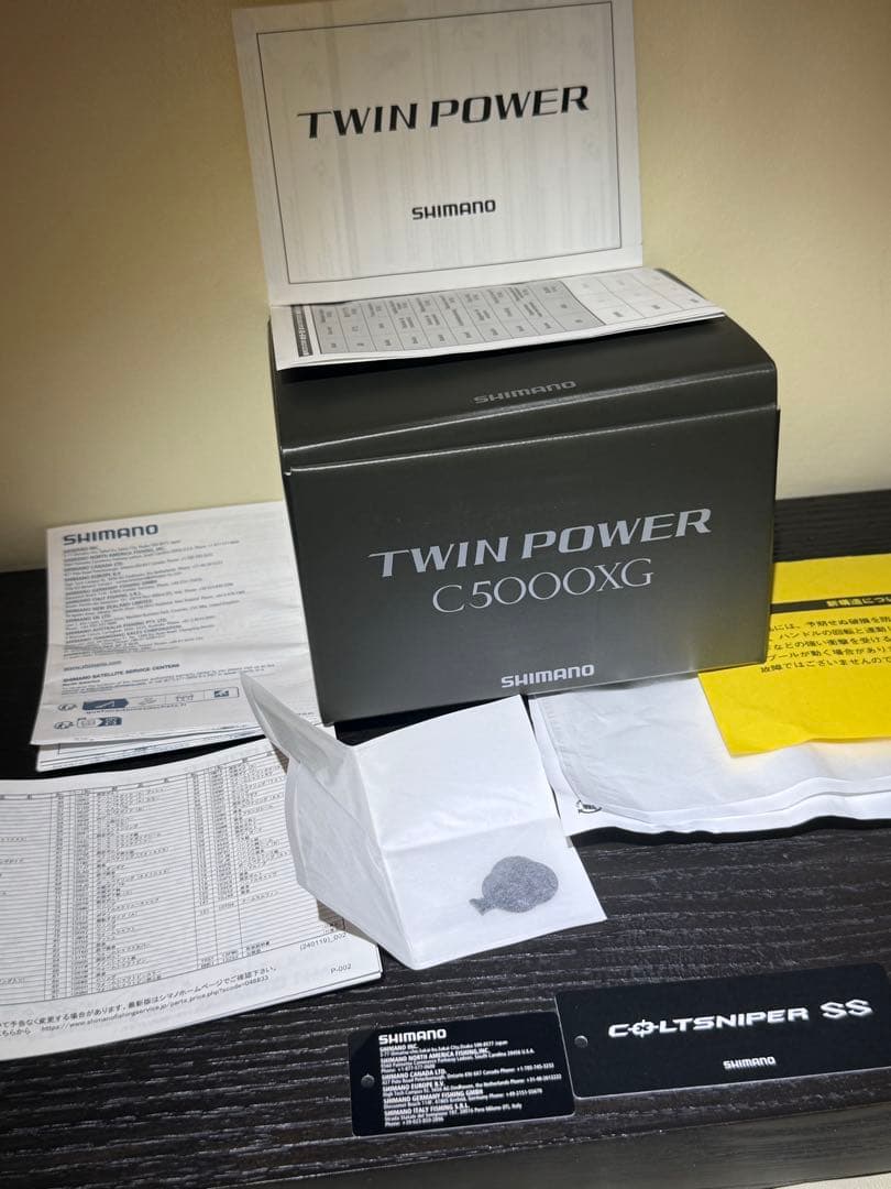 シマノ　スピニングリール　ツインパワー　C5000XG-E 未使用品