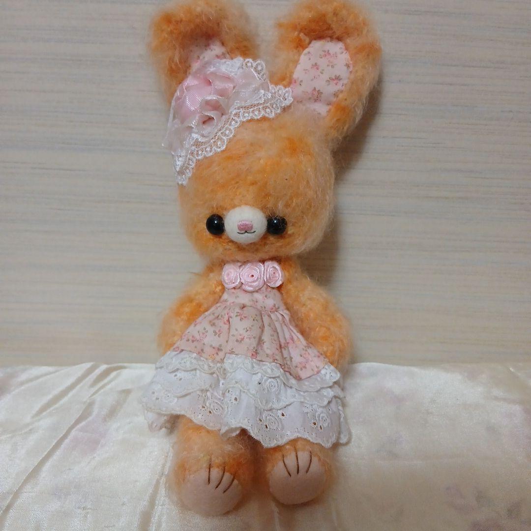 作家様　オレンジうさちゃん　ぬいぐるみ　花柄ドレス
