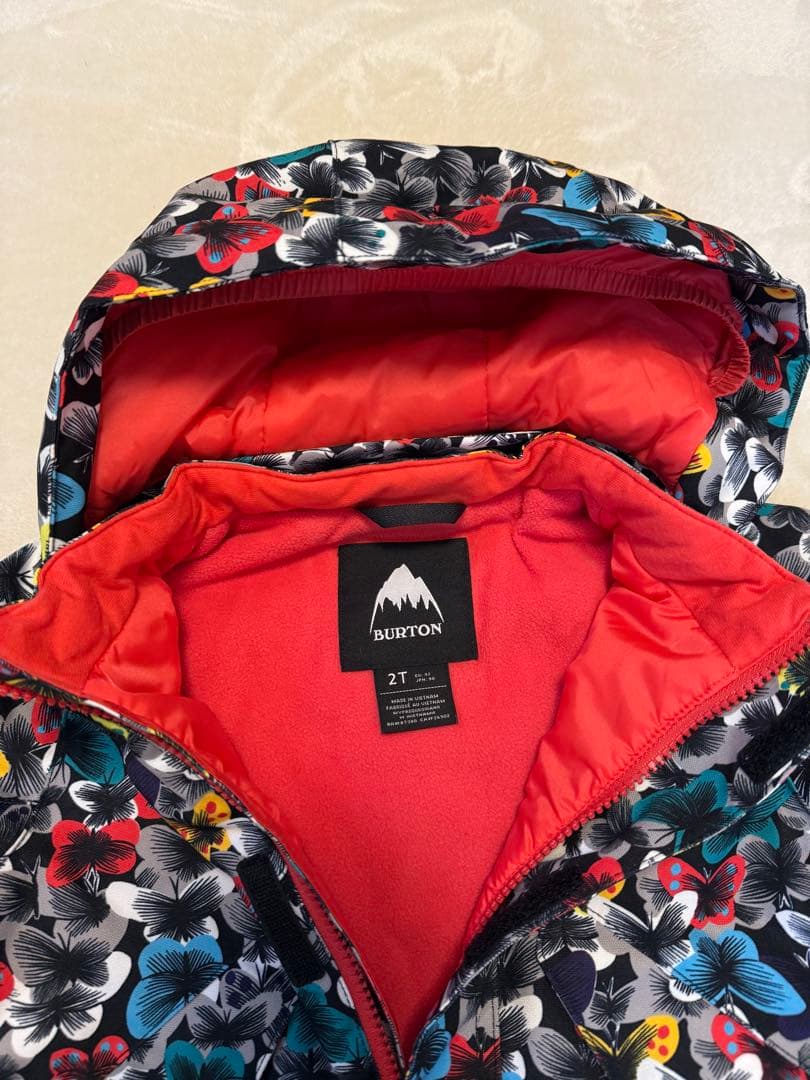 【美品】Burton バートン　スノーウェア　バタフライ柄　着画あり　限定値引き