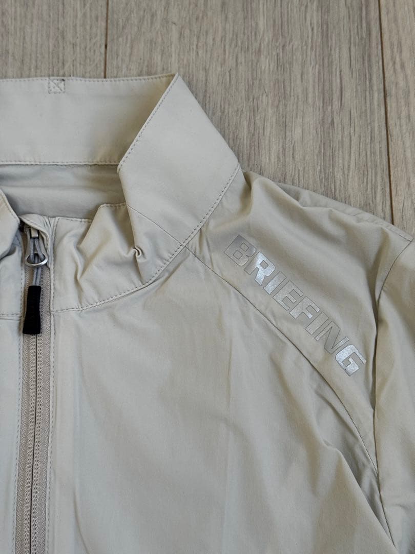 ブリーフィングゴルフ 【撥水ストレッチ】スタンドネックシャカブルゾン　美品