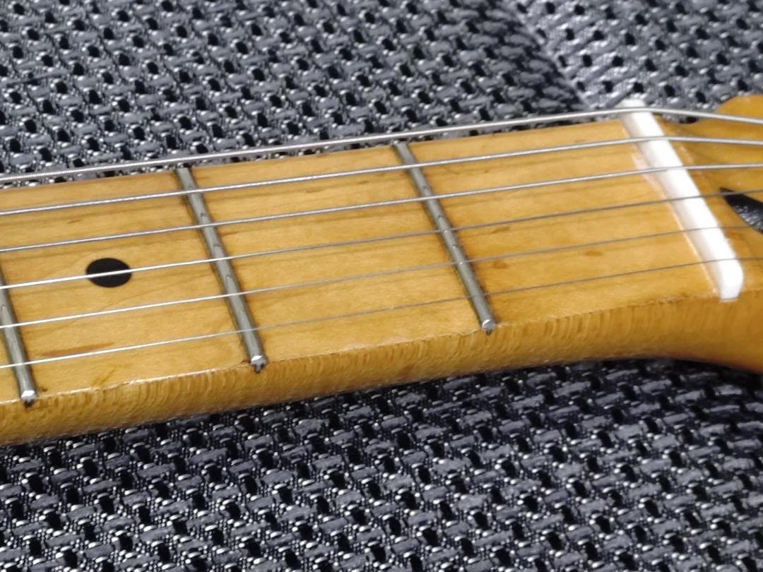 Fender Mexico製ストラトキャスター Squier