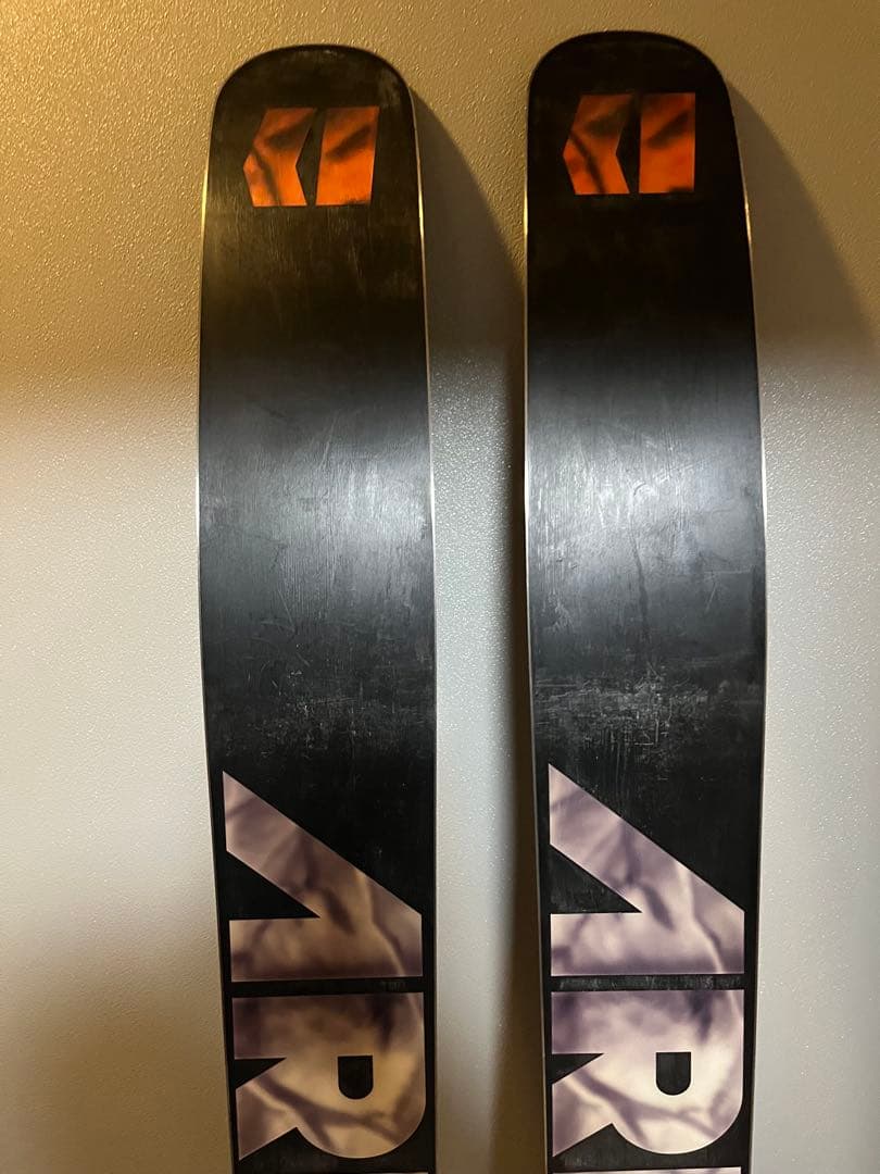 スキー　Armada magicJ 180cm