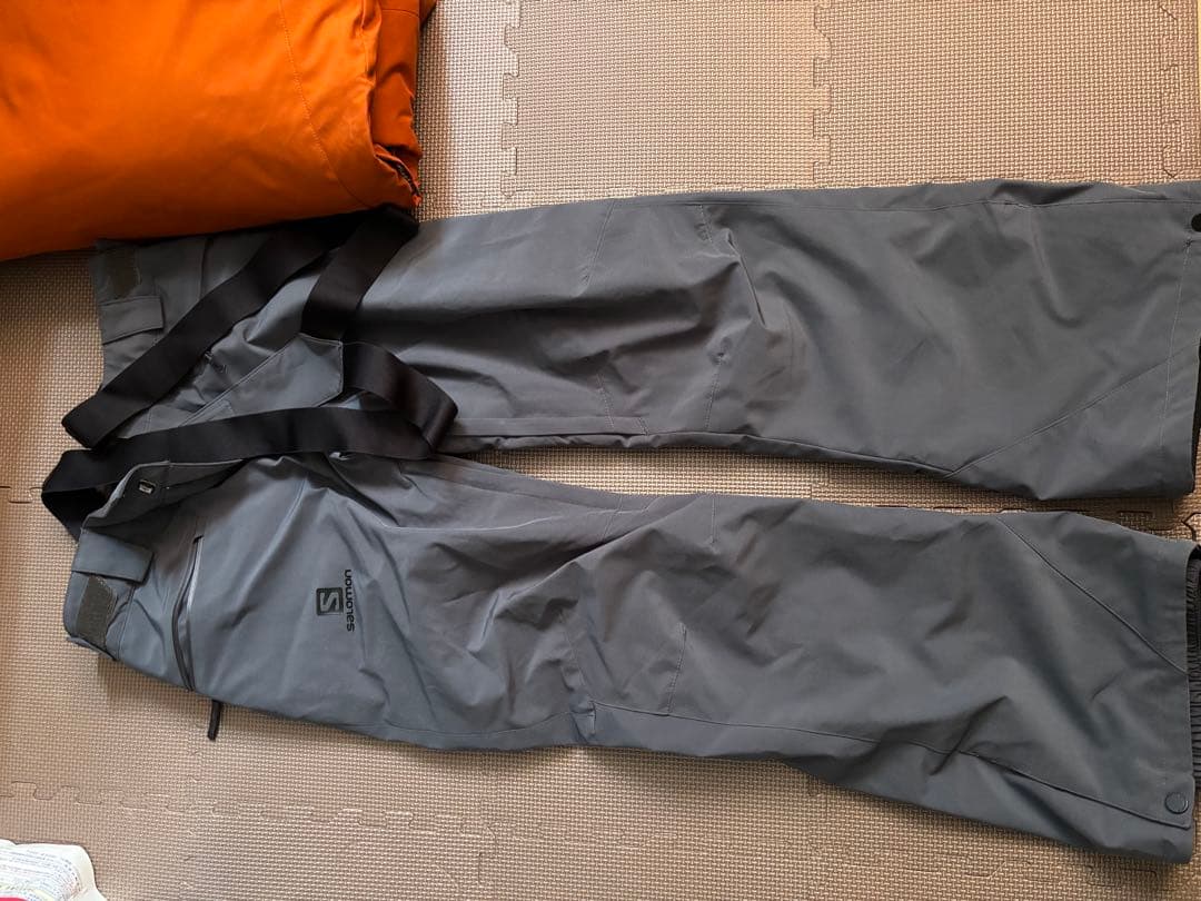 サロモン　スキーウェア上下