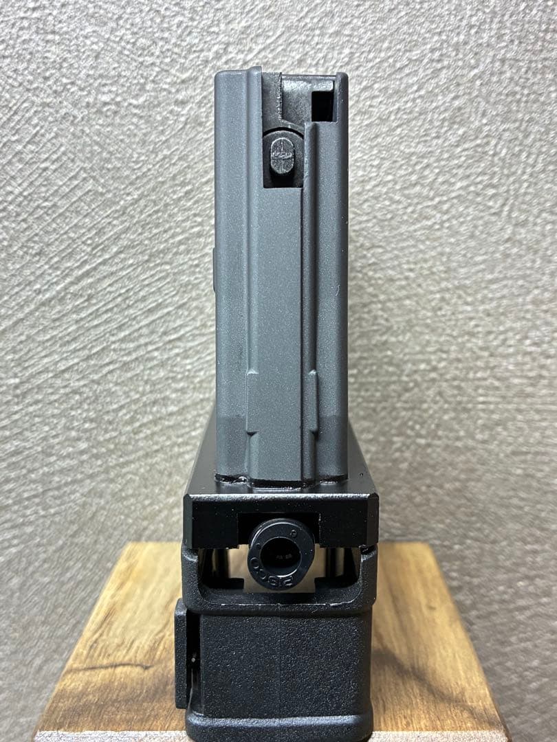 R7-46 東京マルイ GBB M4 マガジンアダプター 外部ソース仕様