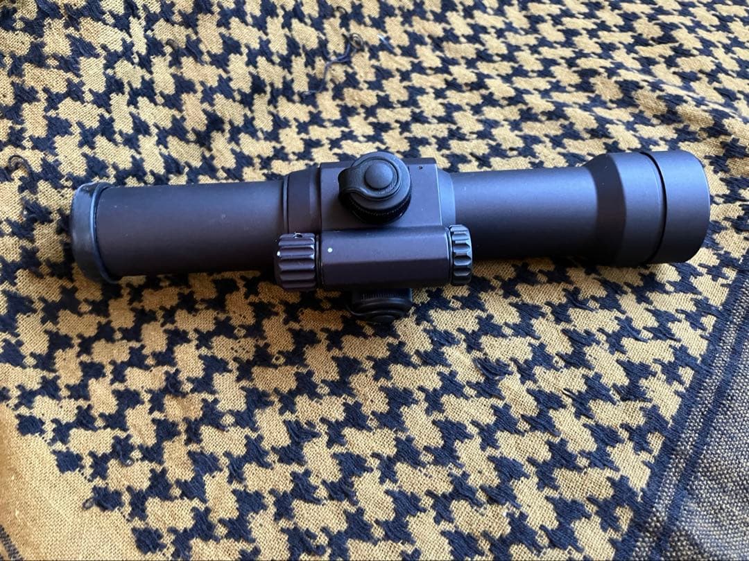 エイムポイント　9000L Aimpoint