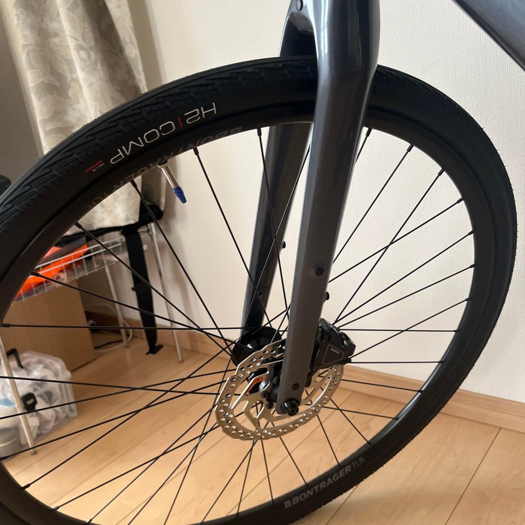 ***様 引き取り限定 最新 トレック TREK FX3 Gen4 Mサイズ 美