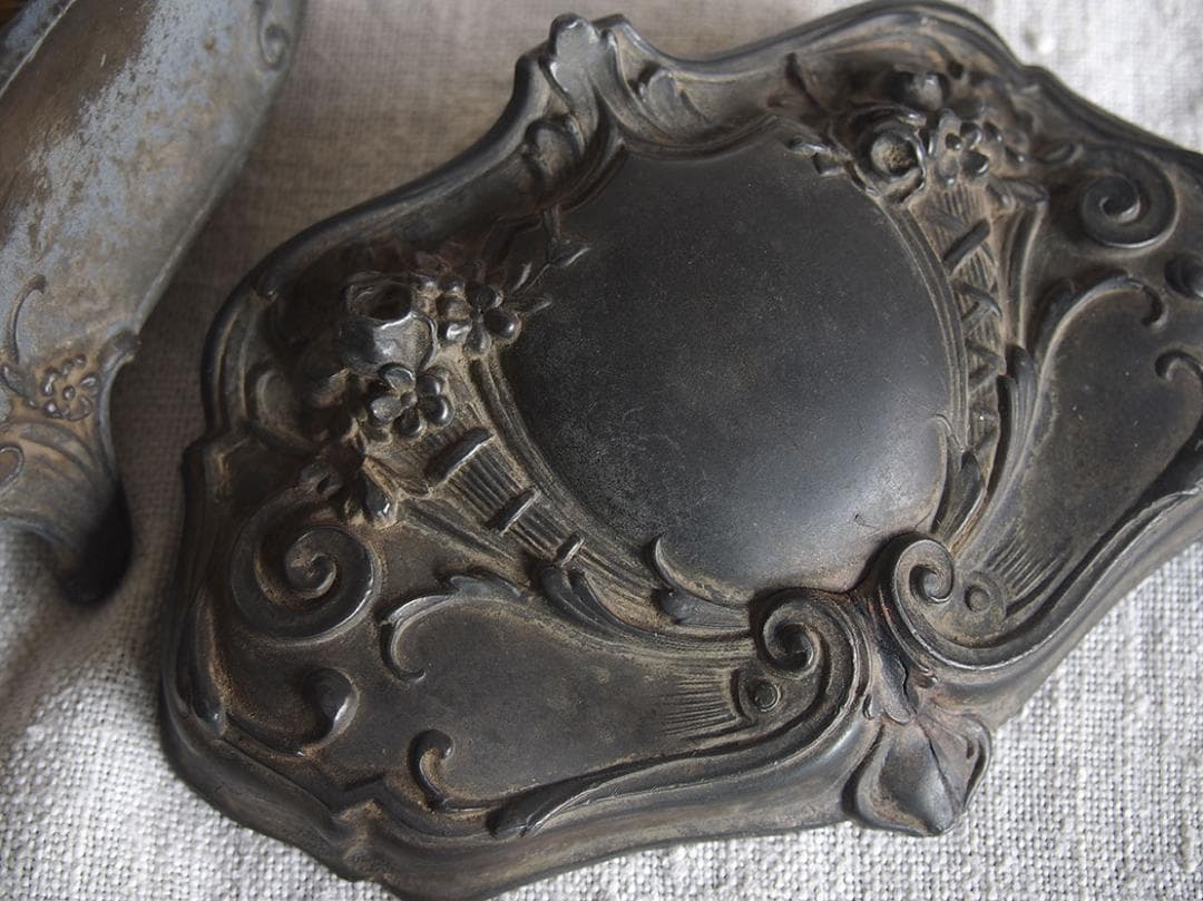 ヴィクトリアン様式アールヌーヴォー ピューター宝石箱 ジュエリーケース/K278