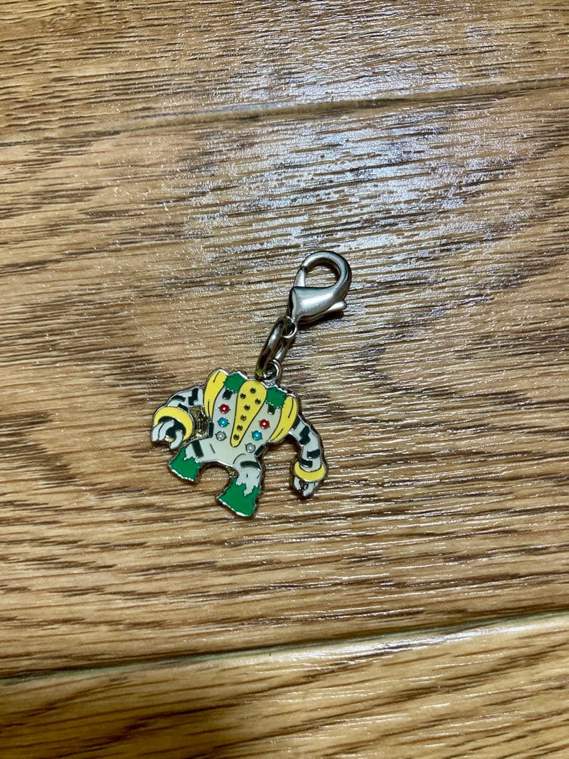 レジギガス　キーホルダー　ポケモン　メタル　チャーム　小物