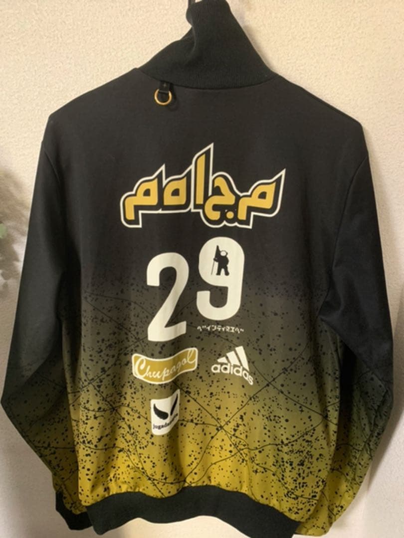 【adidas】渋谷店限定激レアジャージ(上のみ)